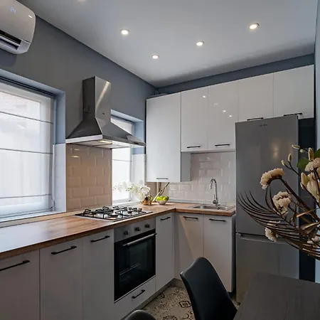 Stylish Designer 2br By Dambovitei Apartmán Bukurešť