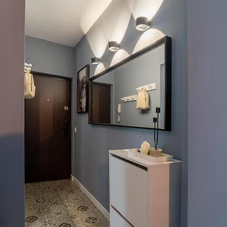 Apartmán Stylish Designer 2br By Dambovitei *