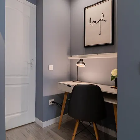 Stylish Designer 2br By Dambovitei Bukurešť